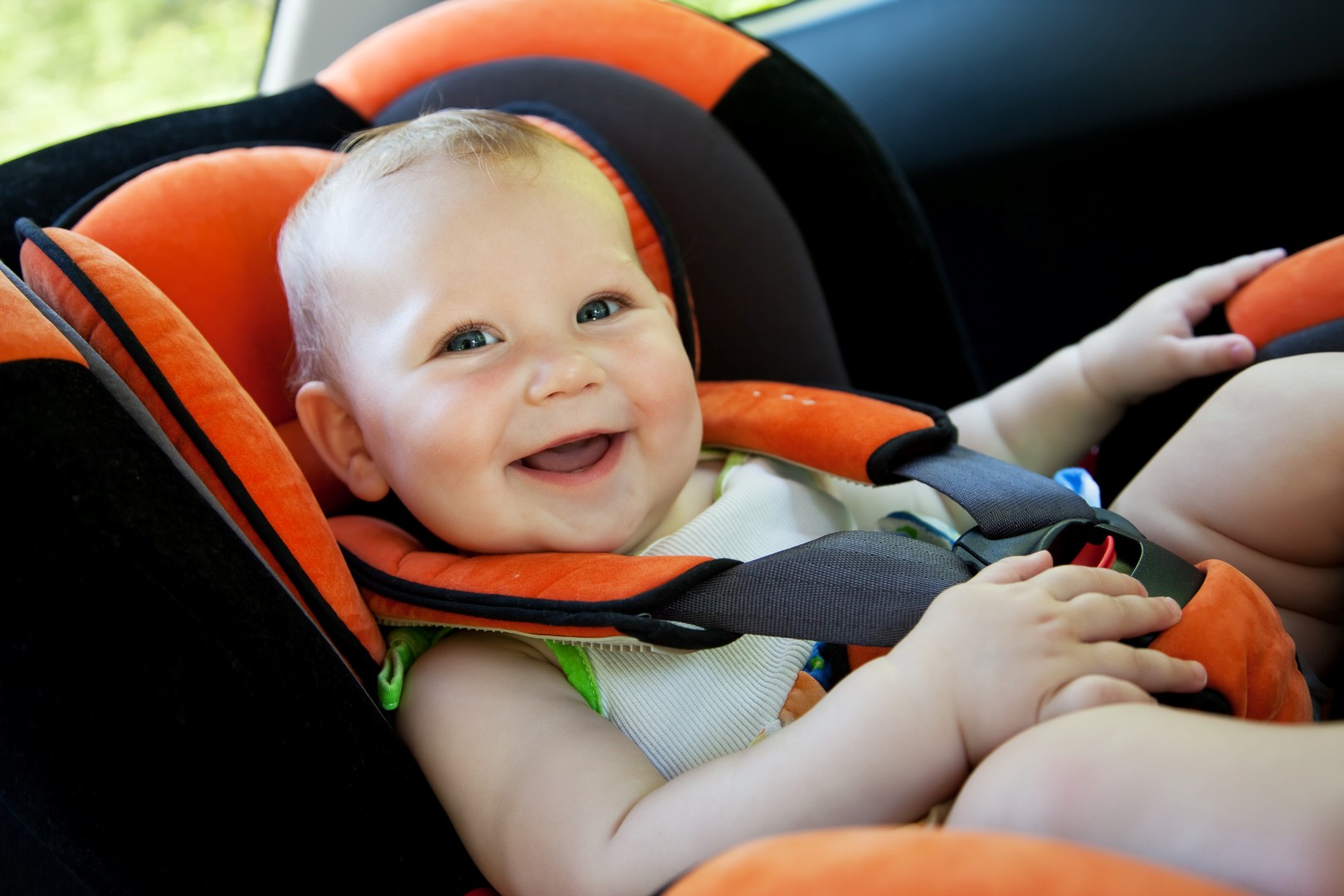 baby smile in car